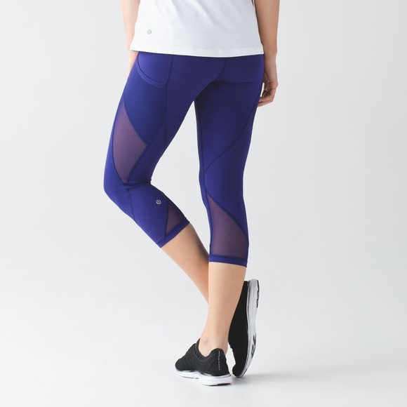 lululemon athletica Pants - Lululemon Athletica Cropped Leggings